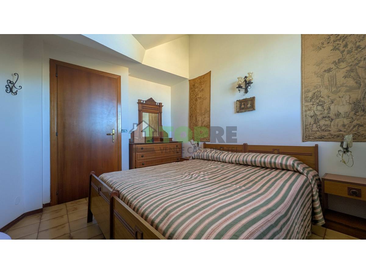 Penthouse for sale in Via Santarelli  in Mad. Angeli-Misericordia area at Chieti - 9953683 foto 27