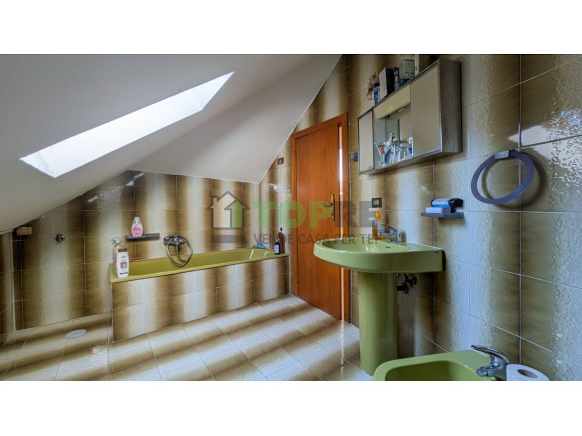 Penthouse for sale in Via Santarelli  in Mad. Angeli-Misericordia area at Chieti - 9953683 foto 28