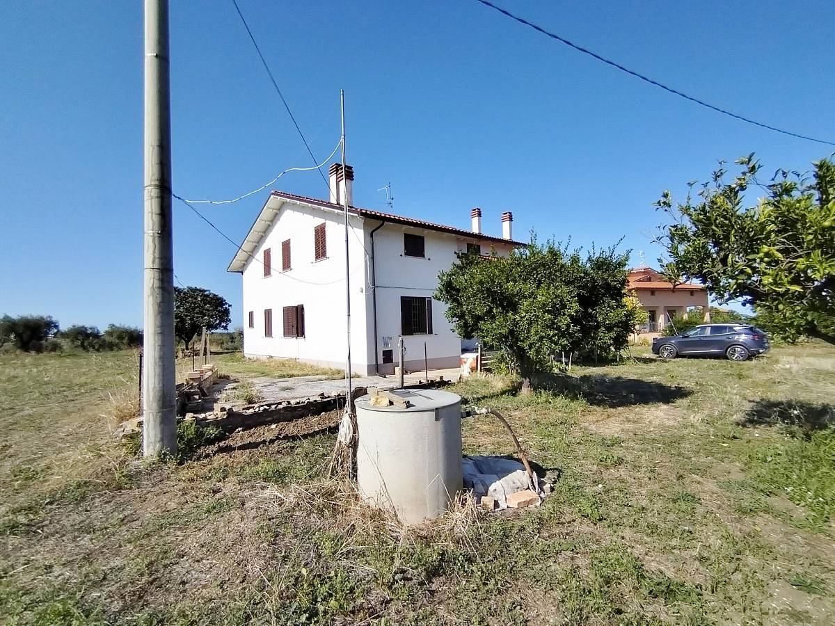 Villa for sale in CONTRADA VERDUGIA at Casalbordino - 4312024 foto 2