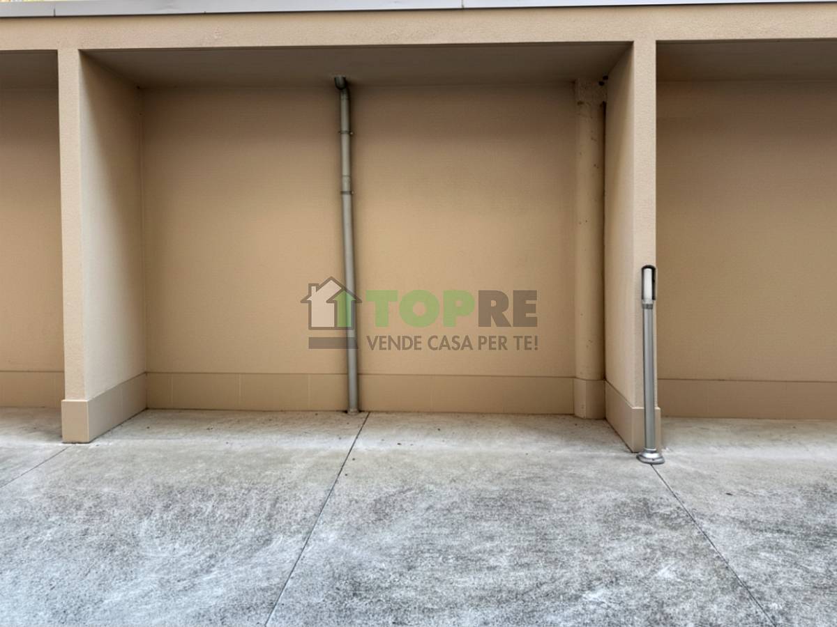  for sale in Via Sulmona  in Scalo Stazione-Centro area at Chieti - 9631965 foto 11