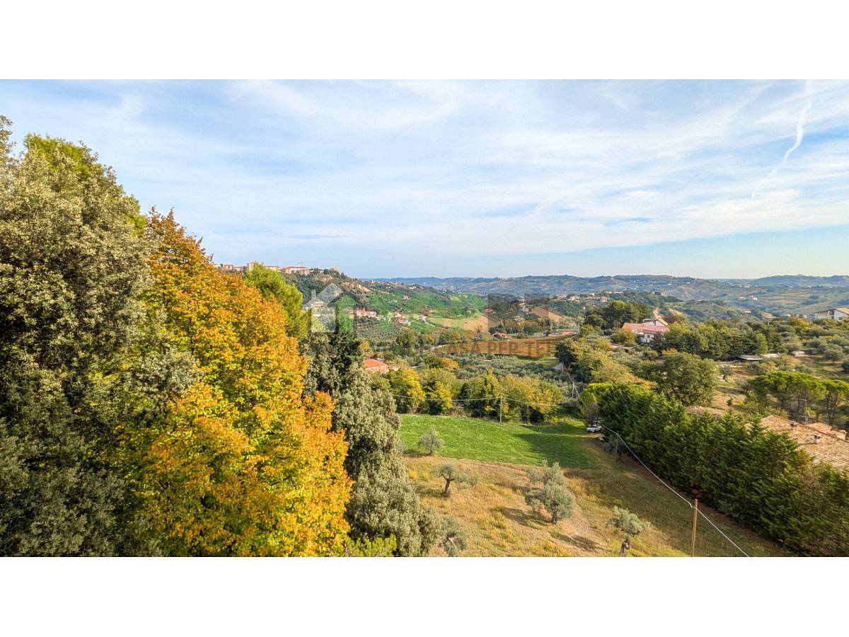 Apartment for sale in Via E. Bruno  in Clinica Spatocco - Ex Pediatrico area at Chieti - 3777802 foto 29