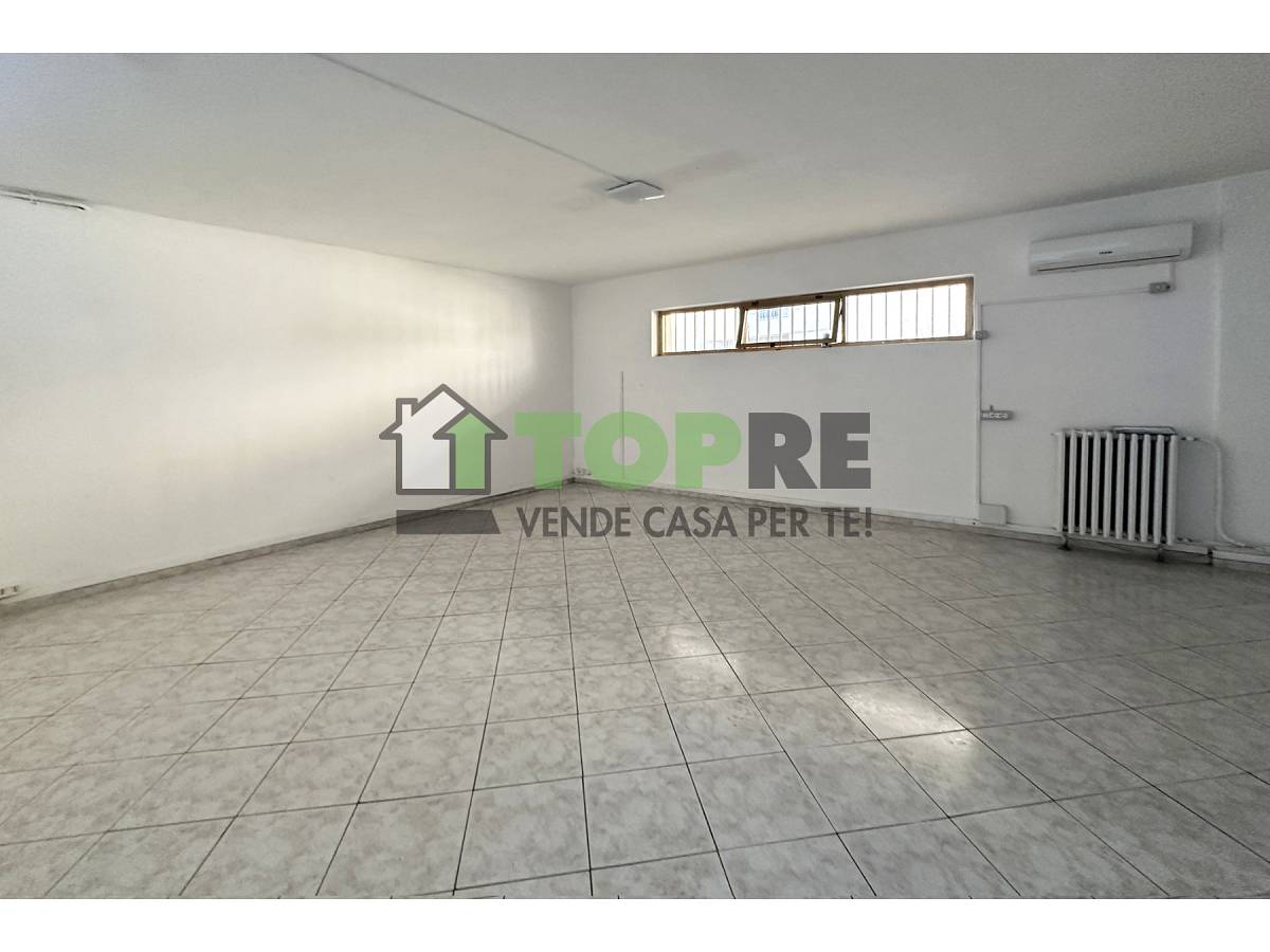 Negozio o Locale in vendita in Via Bellini zona Scalo Stazione-Centro a Chieti - 3982138 foto 7