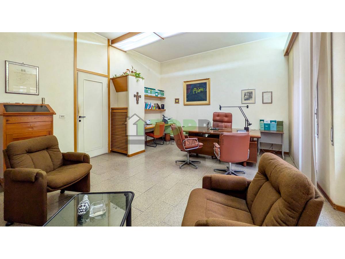 Office for sale in Corso Marrucino  in C.so Marrucino - Civitella area at Chieti - 6947962 foto 2