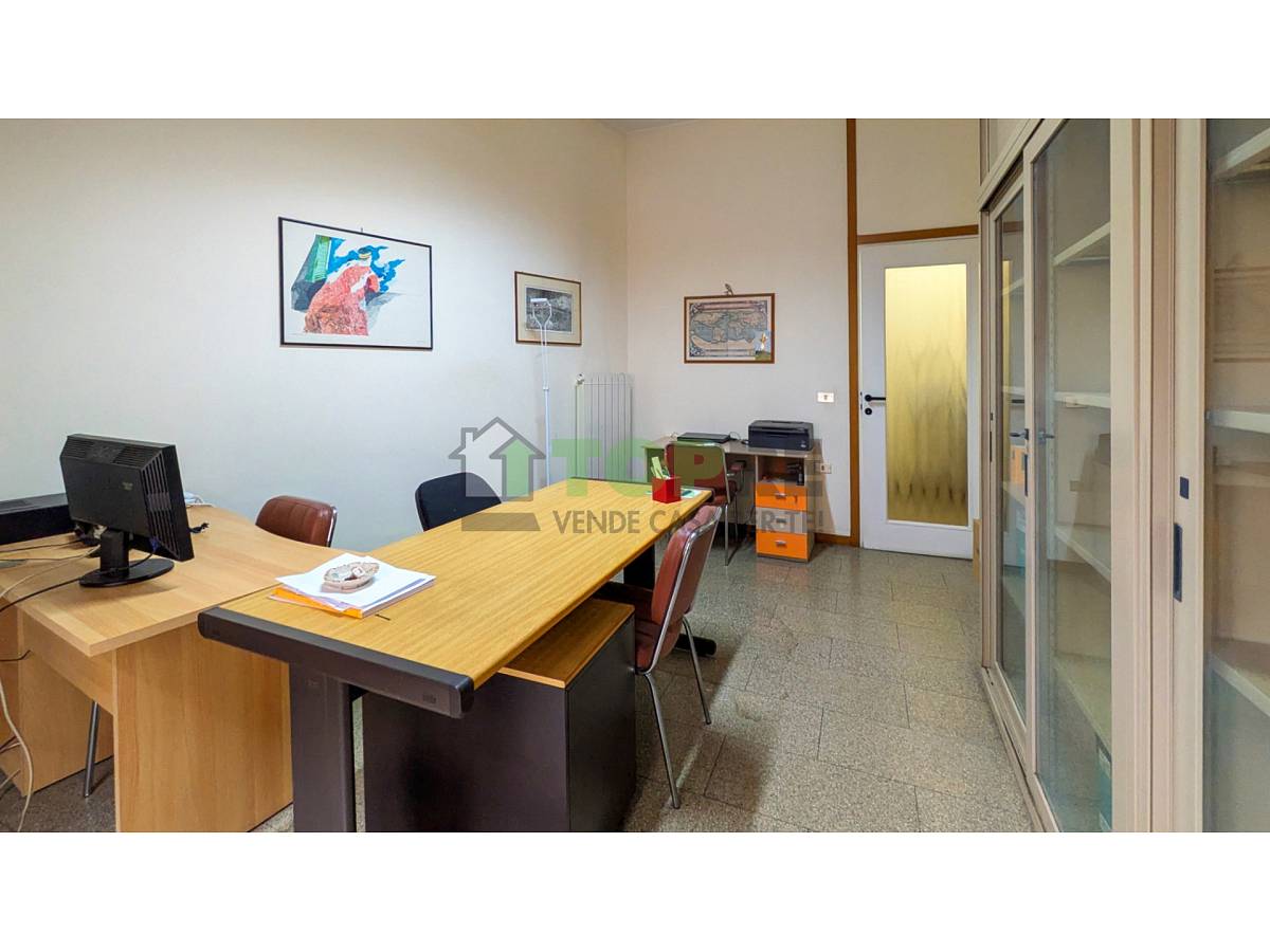 Office for sale in Corso Marrucino  in C.so Marrucino - Civitella area at Chieti - 6947962 foto 5