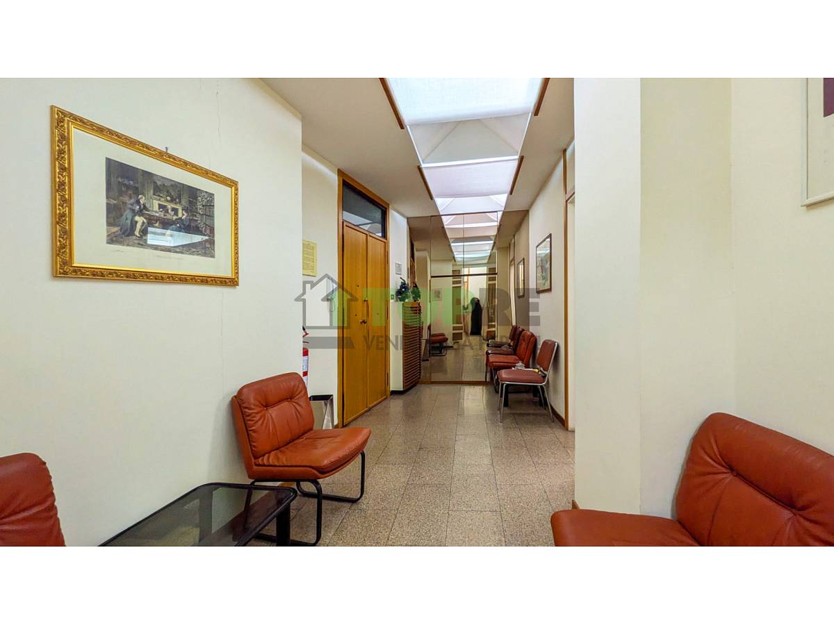 Office for sale in Corso Marrucino  in C.so Marrucino - Civitella area at Chieti - 6947962 foto 13