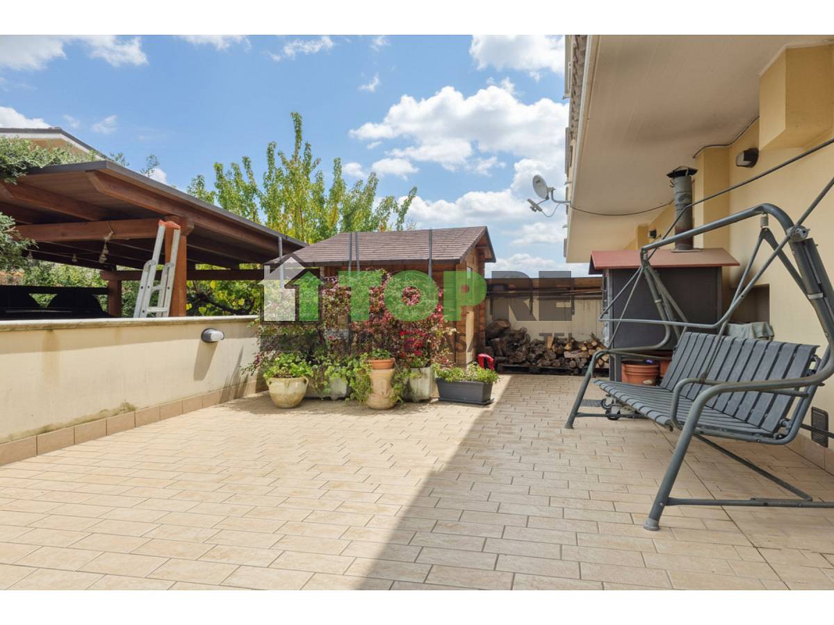 Apartment for sale in Via delle Betulle  at Rosciano - 7064517 foto 7