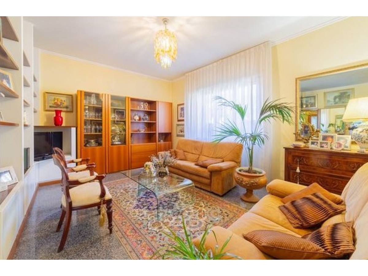 Villa bifamiliare in vendita in via sacco 85  a Pescara - 6803599 foto 6