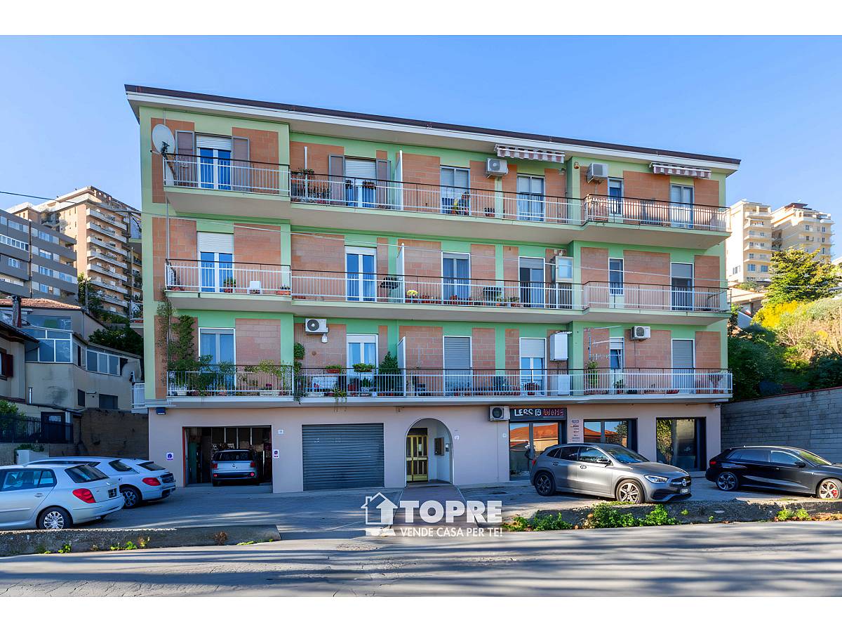 Apartment for sale in Via Picena in Pietragrossa - Picena area at Chieti - 8928761 foto 1