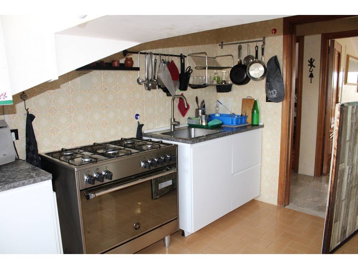 Mansard for sale in Via santa Maria in Piano  at Loreto Aprutino - 6585067 foto 3