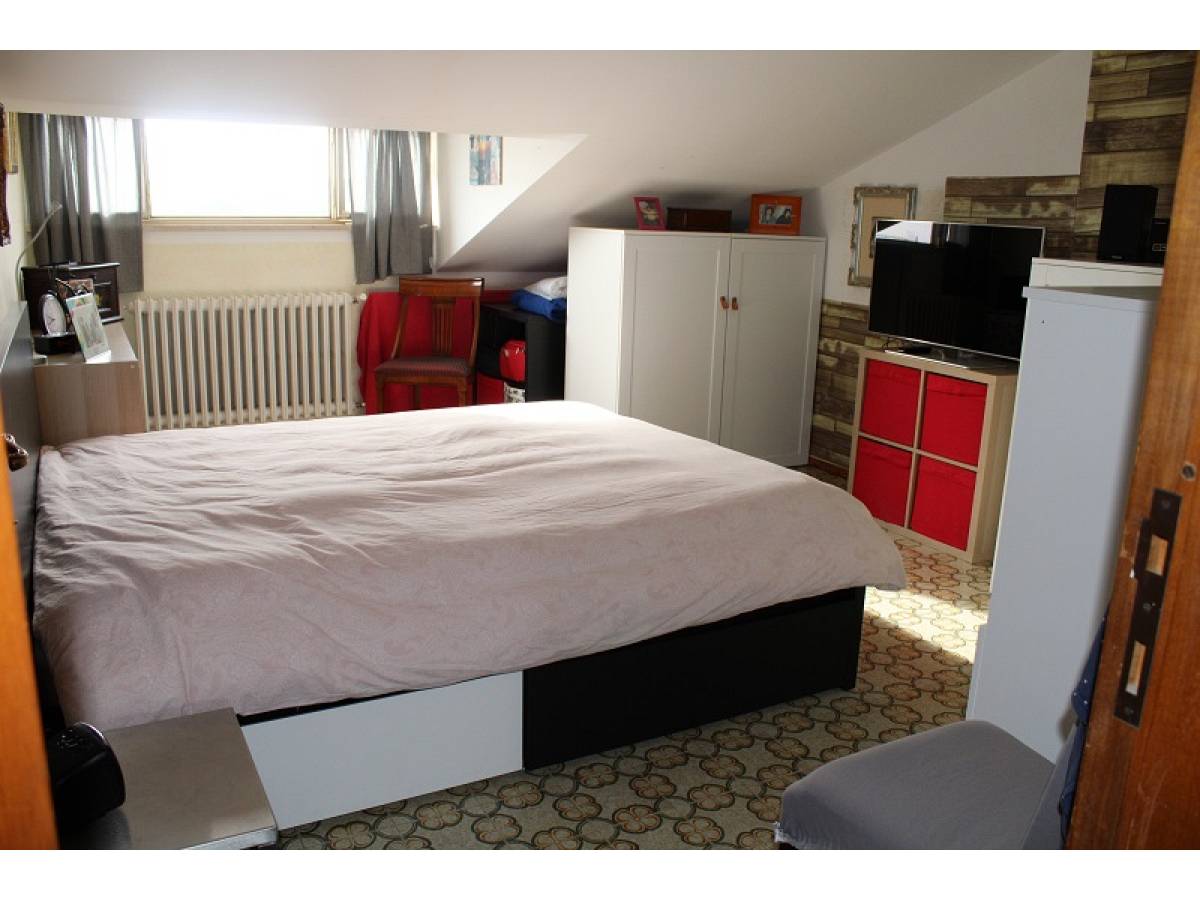 Mansard for sale in Via santa Maria in Piano  at Loreto Aprutino - 6585067 foto 5
