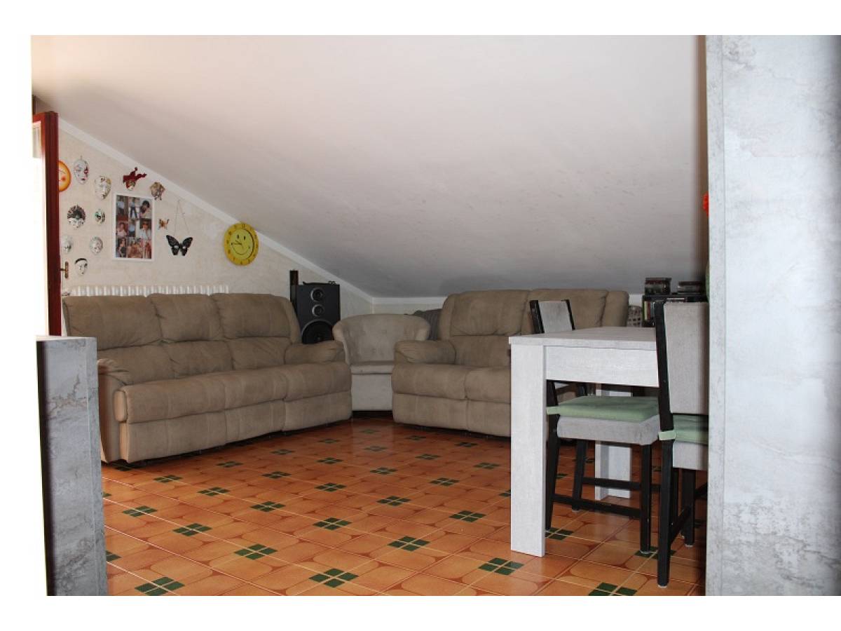 Mansard for sale in Via santa Maria in Piano  at Loreto Aprutino - 6585067 foto 6