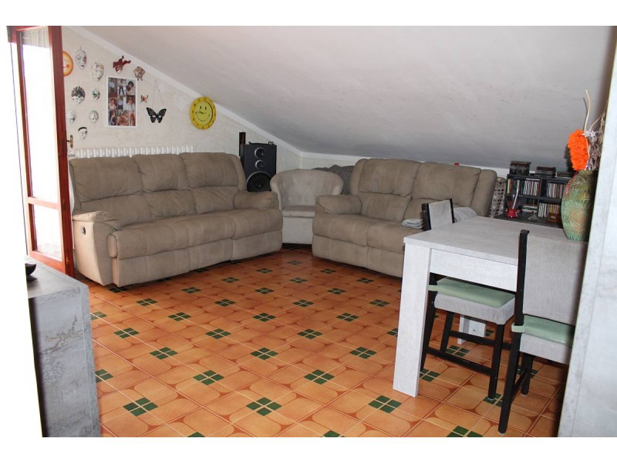 Mansard for sale in Via santa Maria in Piano  at Loreto Aprutino - 6585067 foto 9