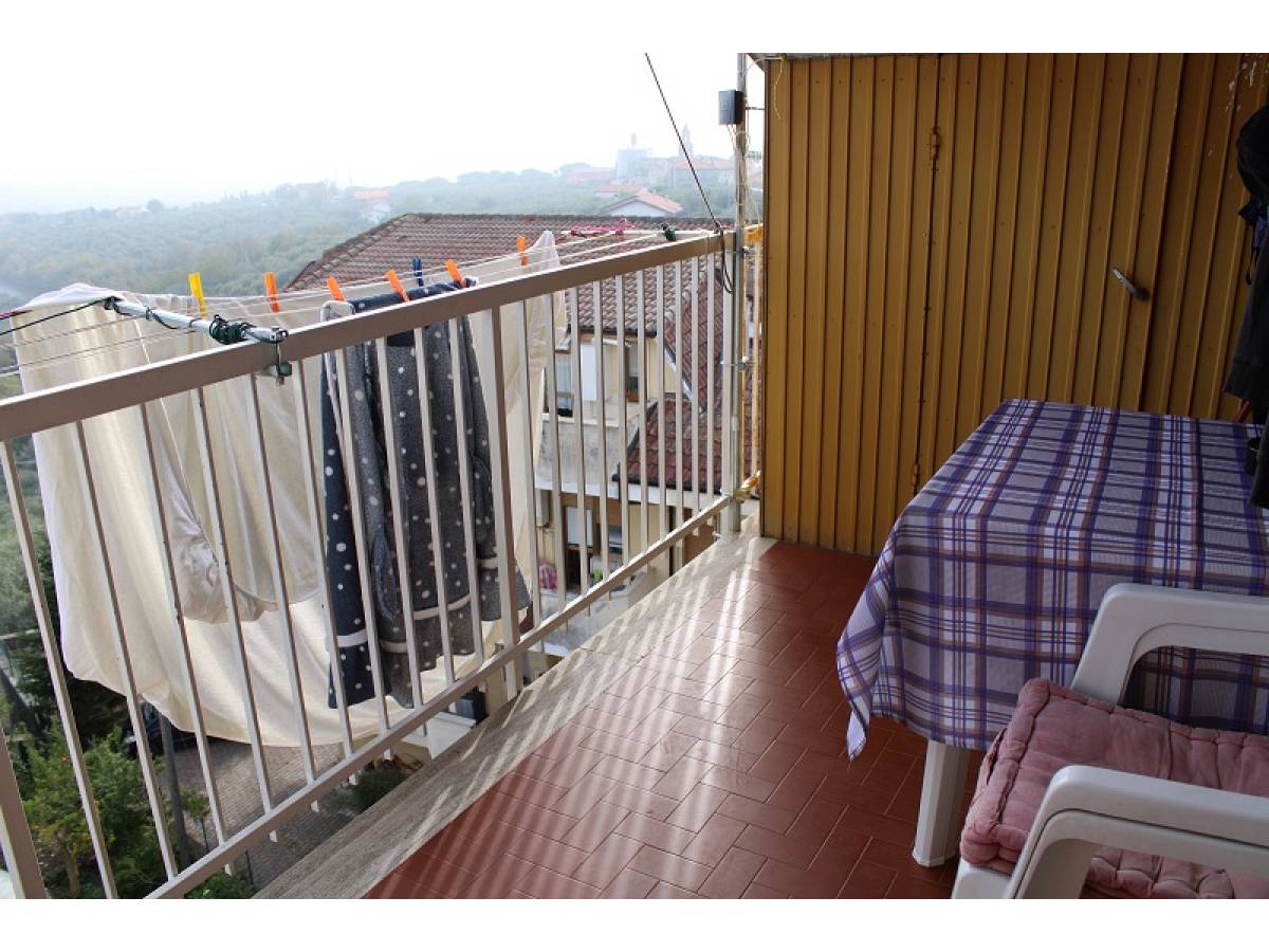 Mansard for sale in Via santa Maria in Piano  at Loreto Aprutino - 6585067 foto 12