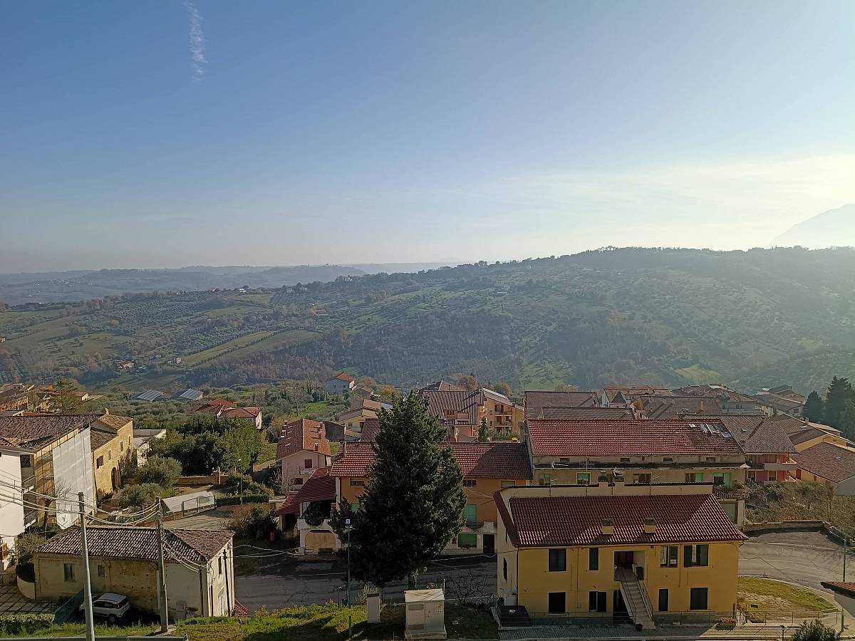 Indipendent house for sale in Via Sant'Onofrio  at Bucchianico - 3805999 foto 5