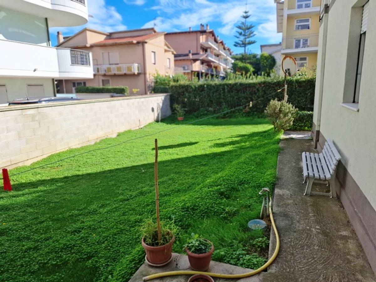 Villa bifamiliare in vendita in  zona Villa Carmine a Montesilvano - 8485710 foto 6