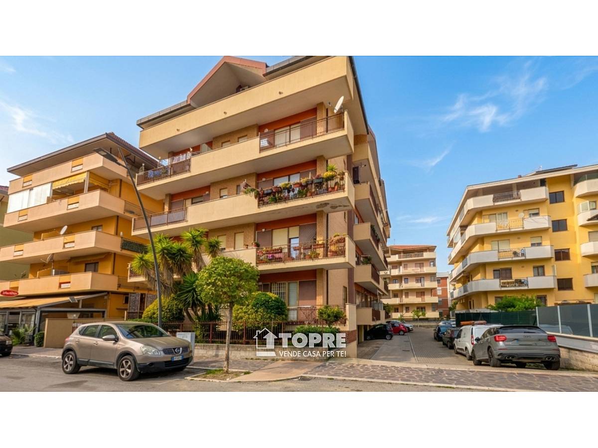 Apartment for sale in Via della Rinascita  at Francavilla al Mare - 3220126 foto 2