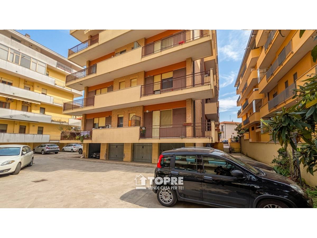 Appartamento in vendita in Via della Rinascita  a Francavilla al Mare - 3220126 foto 28