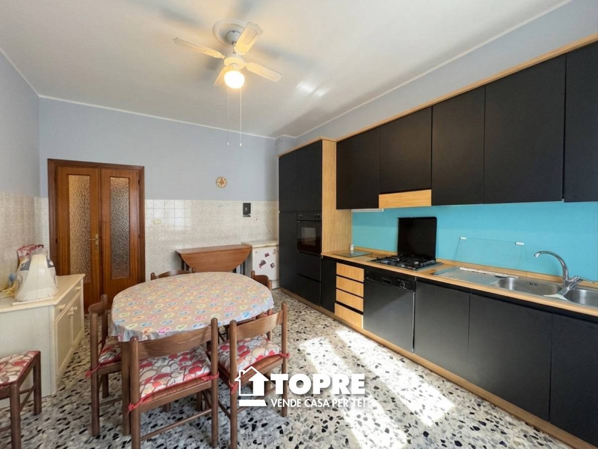 Apartment for sale in Via Saponari  in Mad. Angeli-Misericordia area at Chieti - 1936714 foto 4
