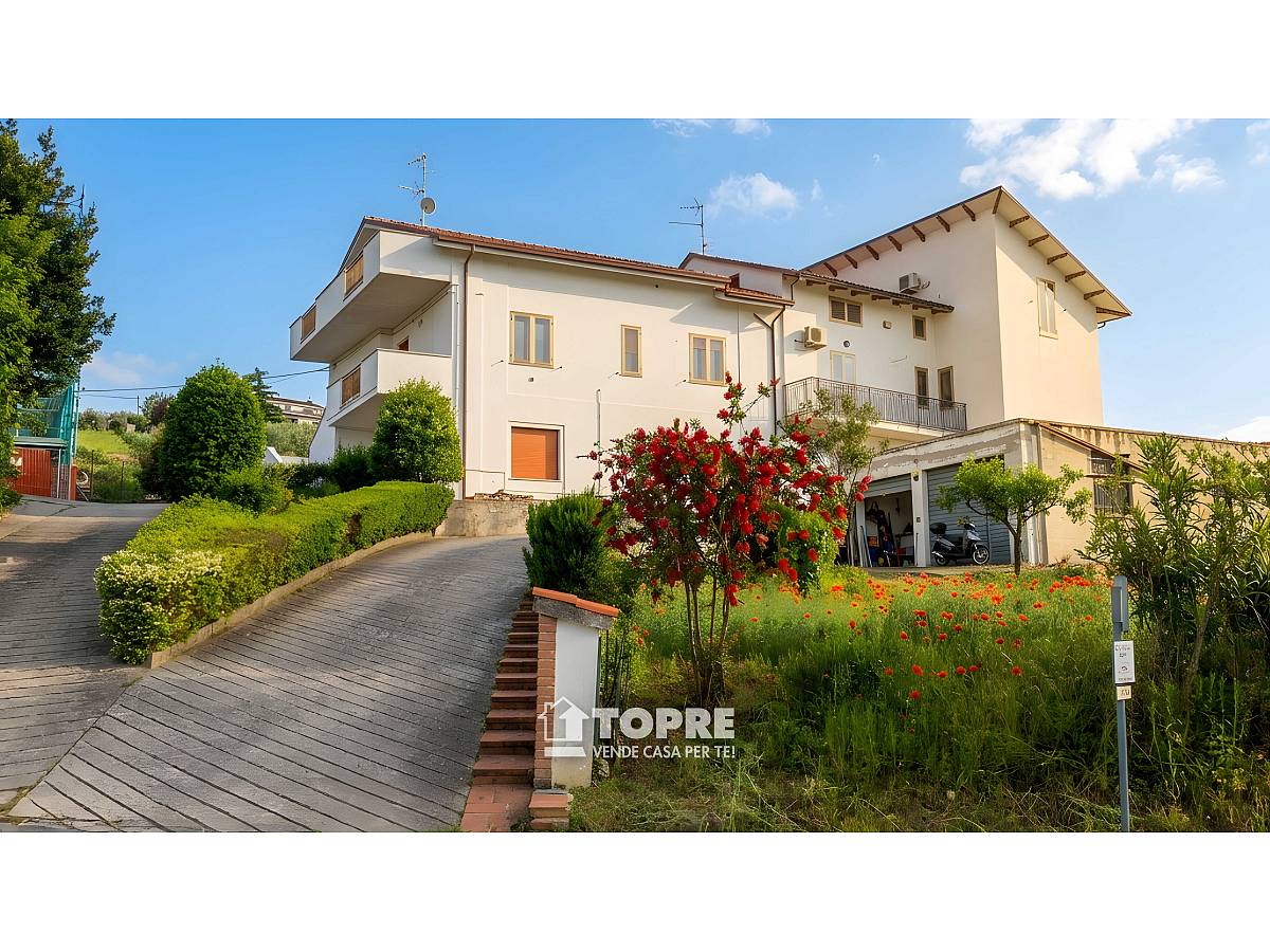 Indipendent house for sale in Strada Colle Marconi in Colle Marconi area at Chieti - 3247524 foto 1
