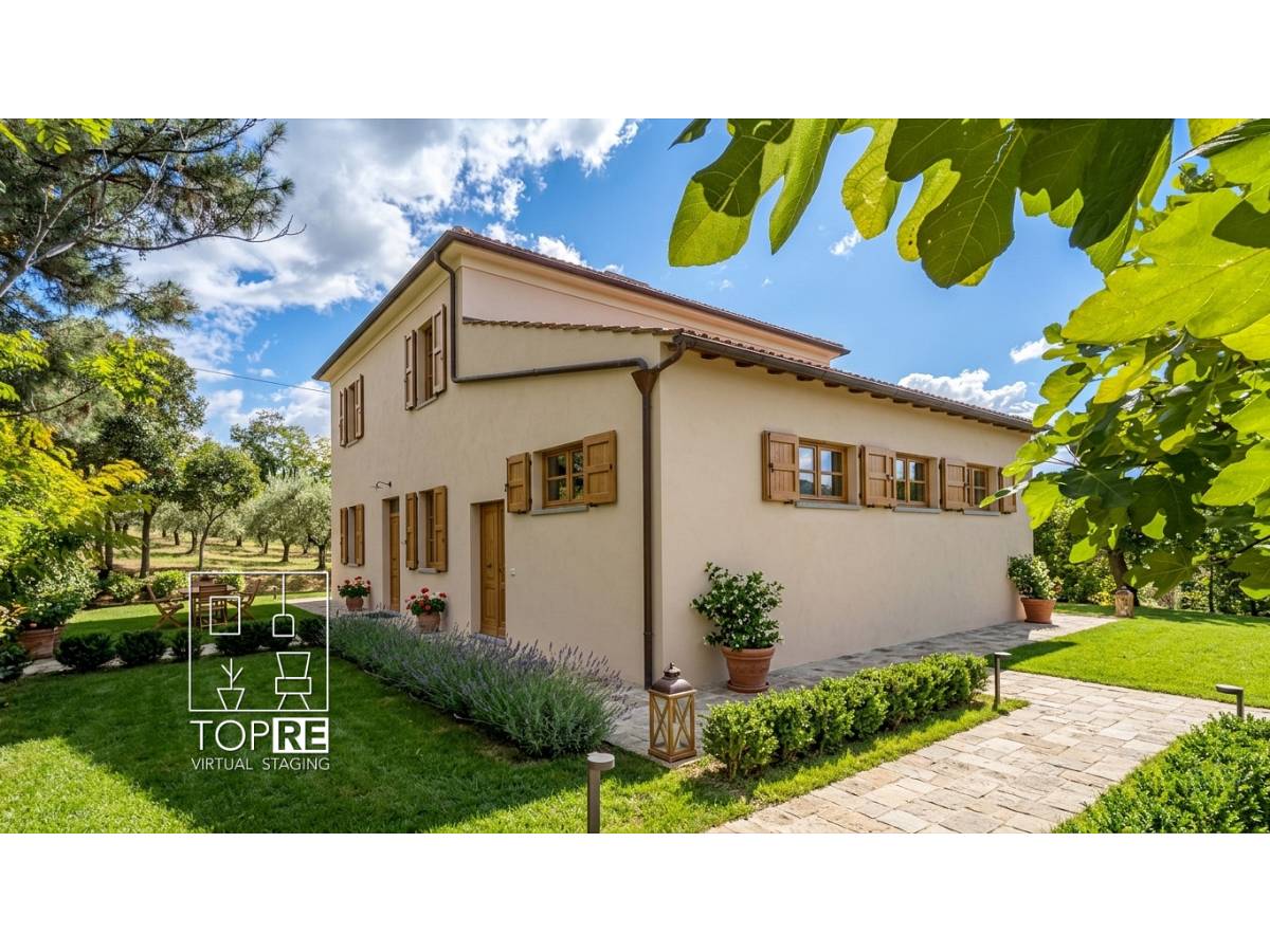 Indipendent house for sale in Via Ugo Agostini  in Filippone area at Chieti - 4466598 foto 2
