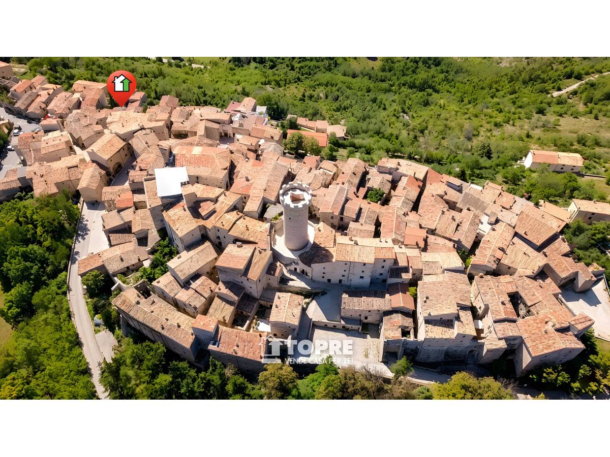 Indipendent house for sale in Via Battisti at Santo Stefano di Sessanio - 3122518 foto 2