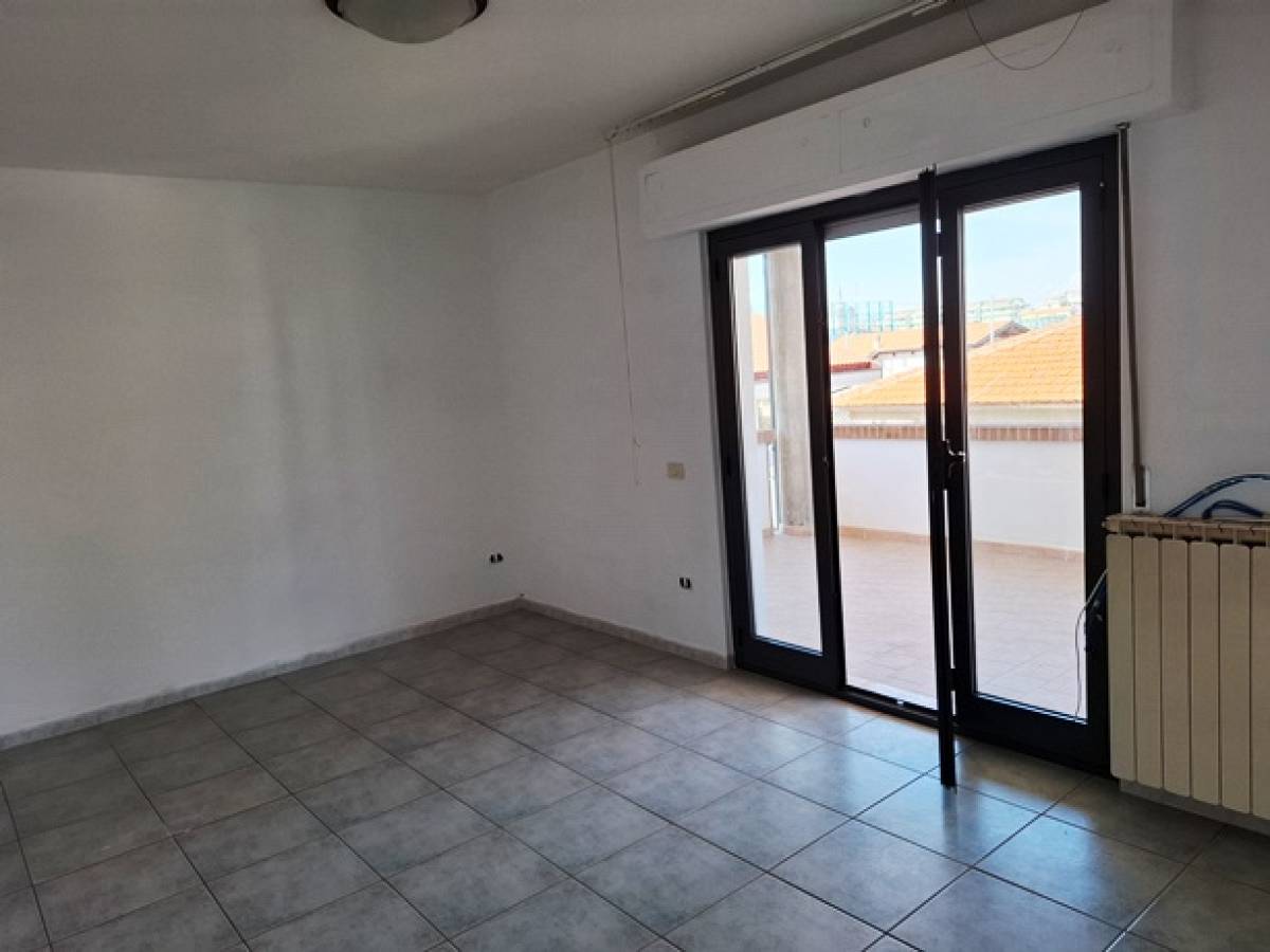Villa quadrifamiliare in vendita in zona Villa Verrocchio a Montesilvano - 1931168 foto 3