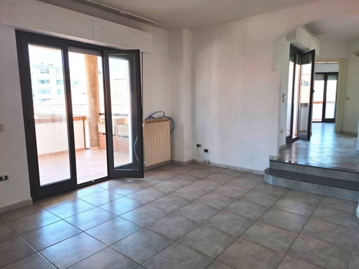 Villa quadrifamiliare in vendita in zona Villa Verrocchio a Montesilvano - 1931168 foto 6