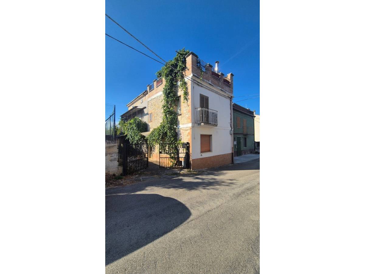 Indipendent house for sale in via case nuove at Rapino - 8879306 foto 1